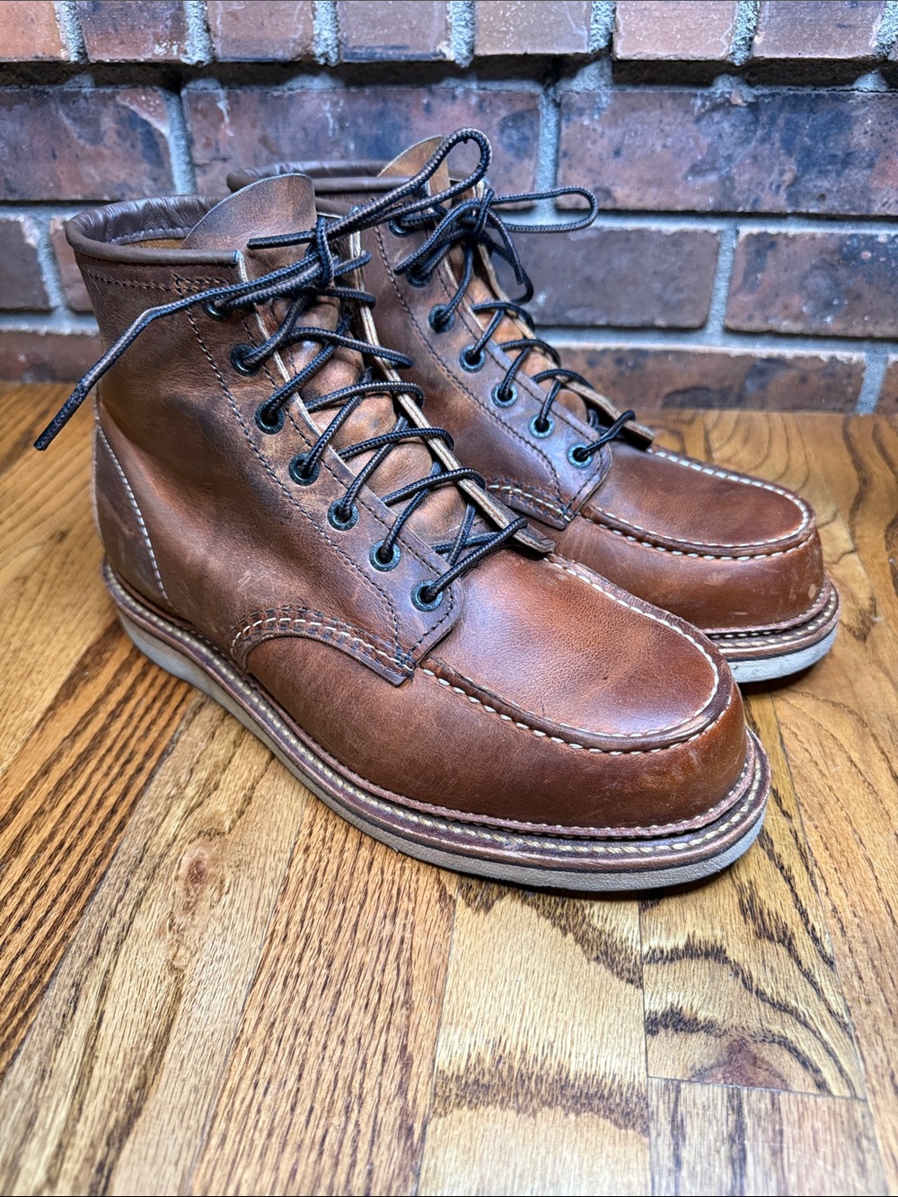 Red Wing 1907 Classic Moc Toe Boots Copper Rough & Tough Men’s Size 8